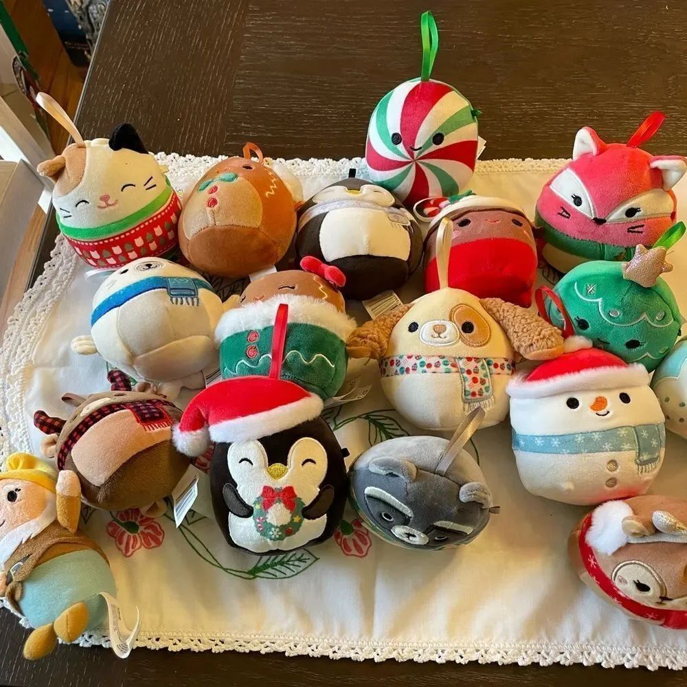 Squishmallow Mini 4 Inch Christmas Plush lot of 16 Minis!!